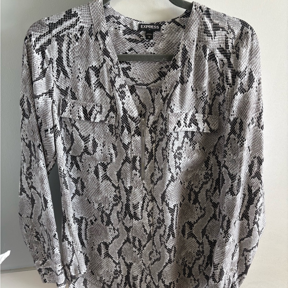 Express Snake Print Zip Front Blouse Size Medium
